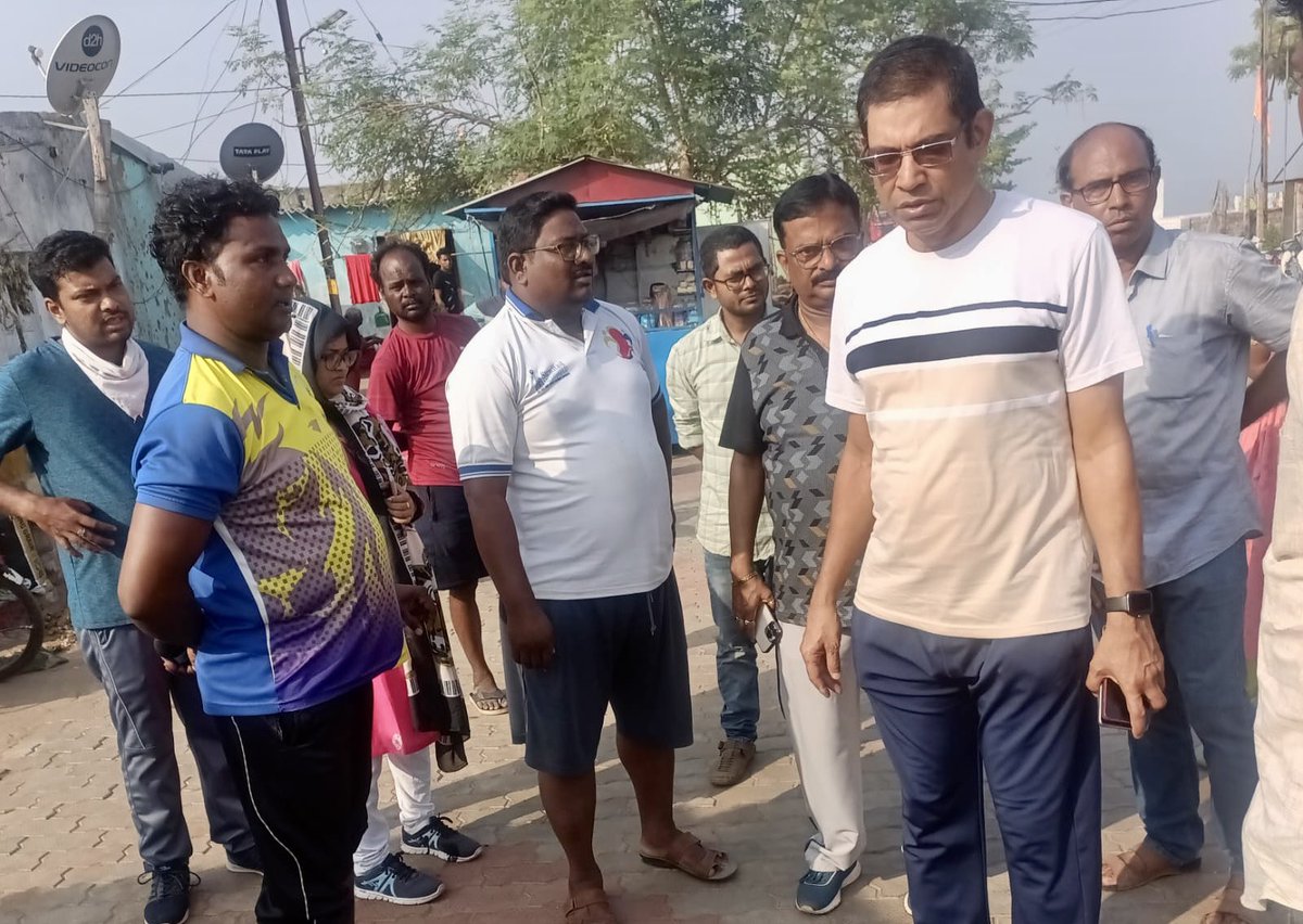 Today CMC Commissioner Shri Bijay Kumar Dash along with Health Officer Dr. Satyabrata Mohapatra and other CMC Officials visited Nimpur Basti. #mocuttack #cmc