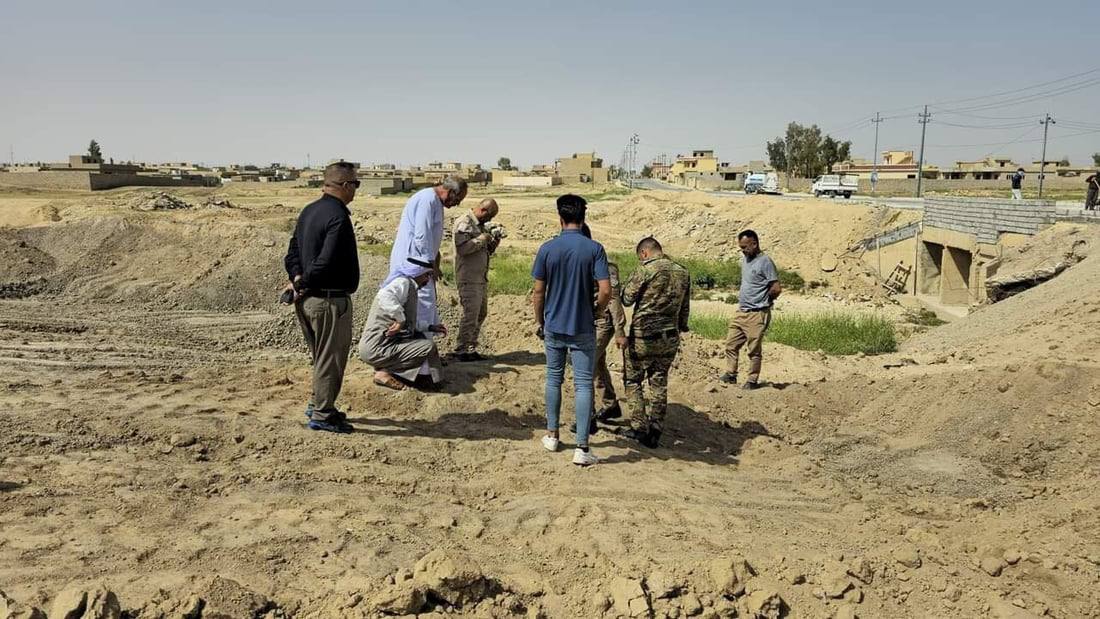 بالصور.. اكتشاف مقبرة جماعية جديدة ارتكبها تنظيم #داعش الارهابي في #سنجار ليرتفع عدد مقابر الايزيديين المكتشفة الى 93 مقبرة