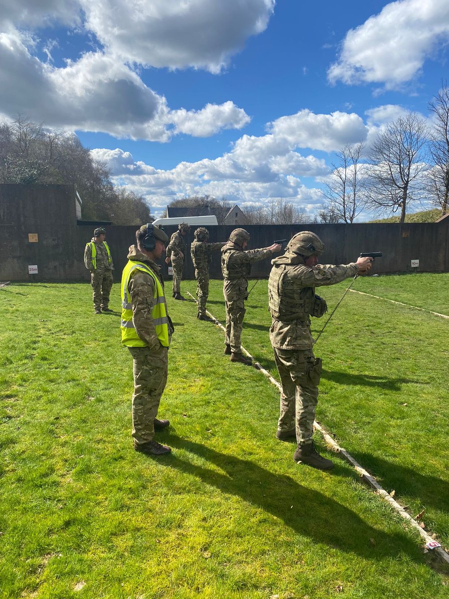 Great week on the pistol range. Whilst the infantry spends most of its time using rifles it’s important that we keep current with our secondary weapon in case the need arises. @The_SCOTS @ASengaged @ArmyinScotland