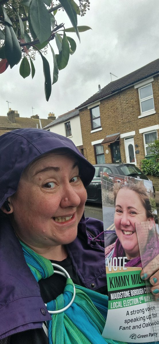 Last of my leaflets going out today, I hoped I would miss the rain, but I won't let that stop me! 💚

Working hard all year round, whatever the weather! ☔️

#GetGreensElected #Maidstone #Fant #Oakwood