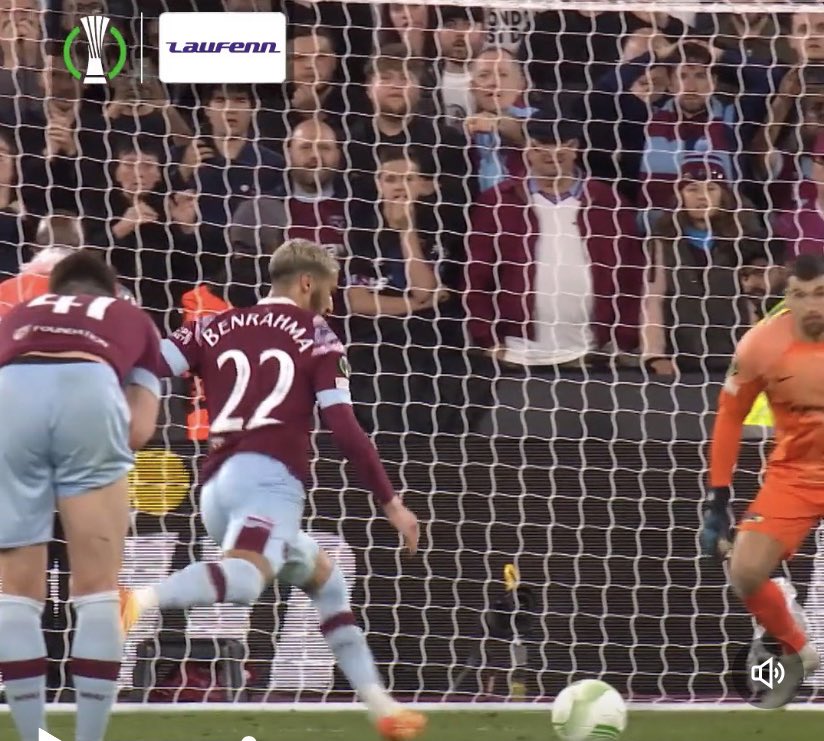 danielseery_'s tweet photo. 3 great years of European football for West Ham have come to an end. What an experience. Hopefully we won’t have to wait too many years before they return again to east London 🙏🏻 ⚒️ https://t.co/kWYEnHVqX5