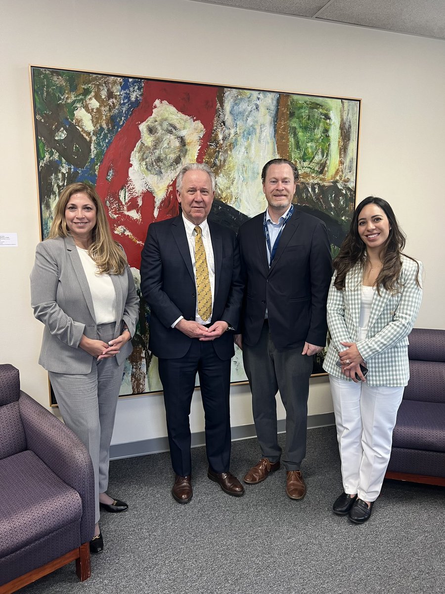 Un gusto reunirme con James Lambert y María Celina Conte del @SummitAmericas Secretariat para dar seguimiento tanto a la contribución de @OECDglobal  hacia la cumbre de República Dominicana 🇩🇴 en 2025 como la participación de la @OEA_oficial y @OEA_Inclusion en el PR @OECD_LAC