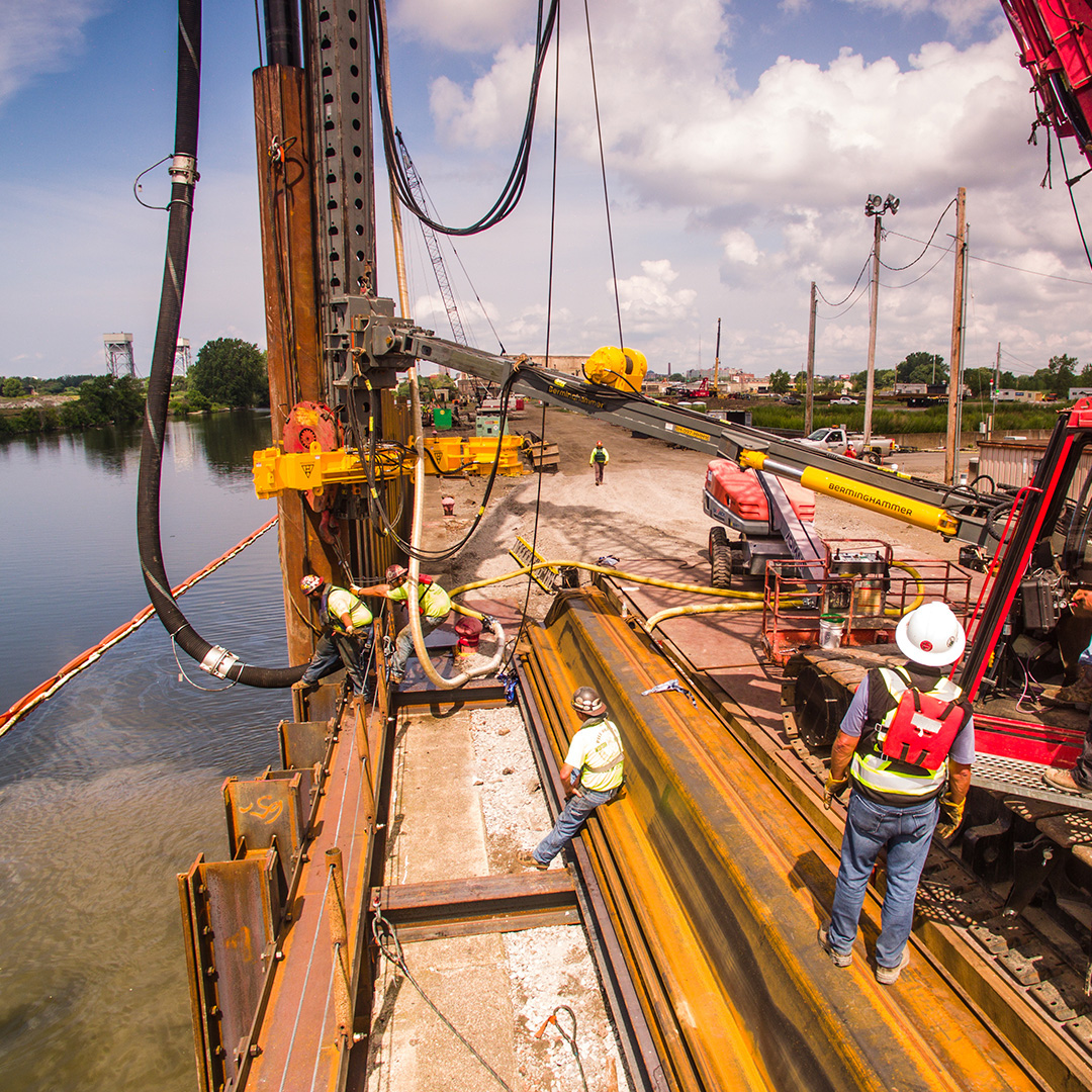 buckmag's tweet photo. Old oil refinery got new life with the use of many @NucorSkyline steel products.
#Pilebuck #EandCmedia #nucorskyline #Pipepiles #sheetpiles https://t.co/GBkDJkNNKz