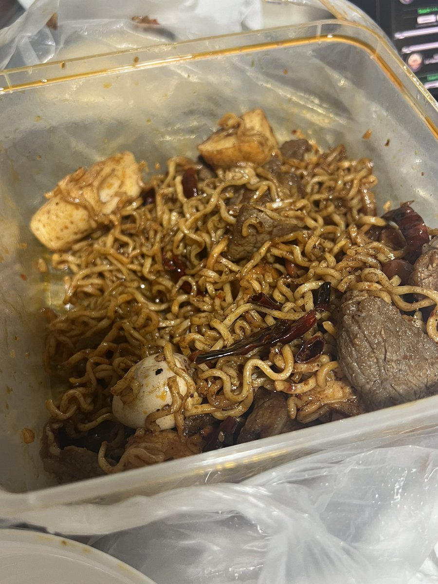 classysassyjunk's tweet photo. Northpoint bagus mala have extra “ingredients” 

Me and my husband ate half of the mala already wey 😭 https://t.co/iAZo3dh3nK