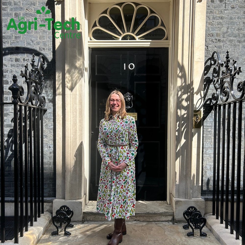 Our Innovation Director Dr Ruth Bastow was invited to @10DowningStreet & was a guest of the @biztradegovuk Minister for Investment & @SciTechgovuk Minister for Science, Research & Innovation The event focused on Investment in Engineering Biology ➡️ow.ly/o6XH50RjHfa