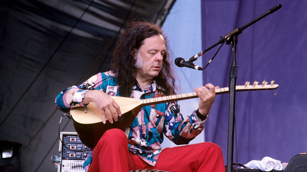 “When I heard Lindley play that, I went, ‘That’s the most incredible thing I’ve ever heard in my entire life’”: All-star tribute show in honor of David Lindley, one of the greatest sidemen of all time, announced trib.al/eJ20X4t