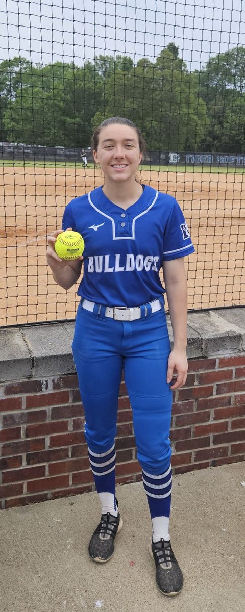 What a night for the DAWGS!! Junior, Elizabeth Woodfin, pitched a 17K Perfect Game in Area play against a tough Demopolis team! Senior, Addyson Jarman hit her 5th HR of the year as the Dawgs won 3-0!! It was a BIG Team W!! #GoDawgs🥎