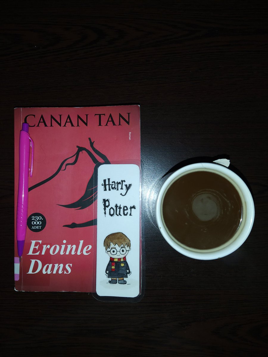 berkankcdg's tweet photo. "Ölmek ve gitmek, aynı noktada buluşur kimi zaman
#CananTan #EroinleDans #Kitapvekahve https://t.co/6tDh6GtY0y