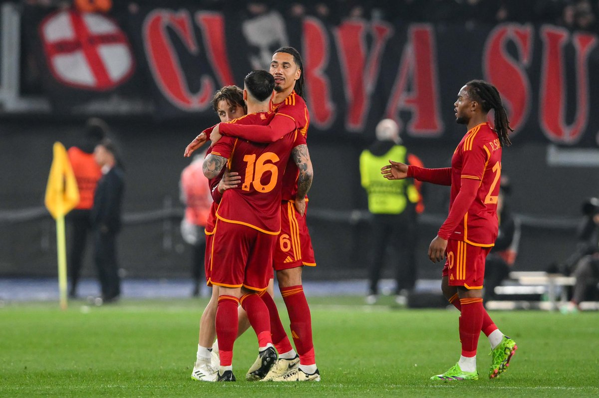 Chris Smalling tweet media