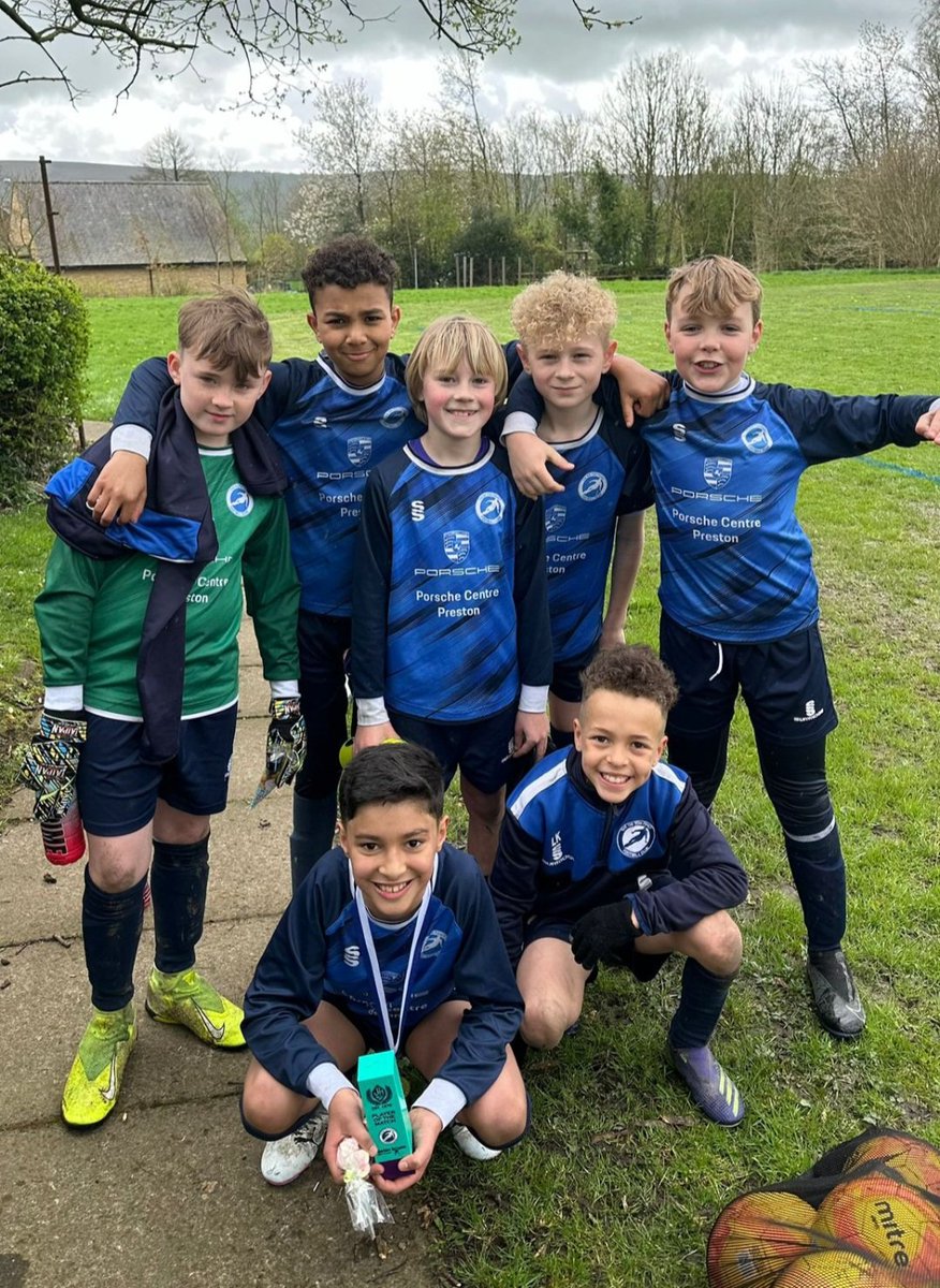 ⚽️ Our U10Blues enjoyed their game in the @mlcjfl away at Chipping. AK proudly awarded the @Porsche_Preston @DerianHouse POTM Award 🏆⚽️💙