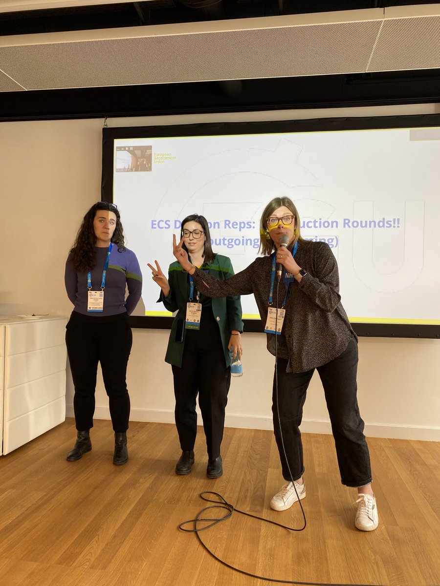 Outgoing and incoming reps for the ⁦<a href="/NH_EGU/">EGU Natural Hazards - NH</a>⁩ Division! ⁦<a href="/EuroGeosciences/">European Geosciences Union</a>⁩