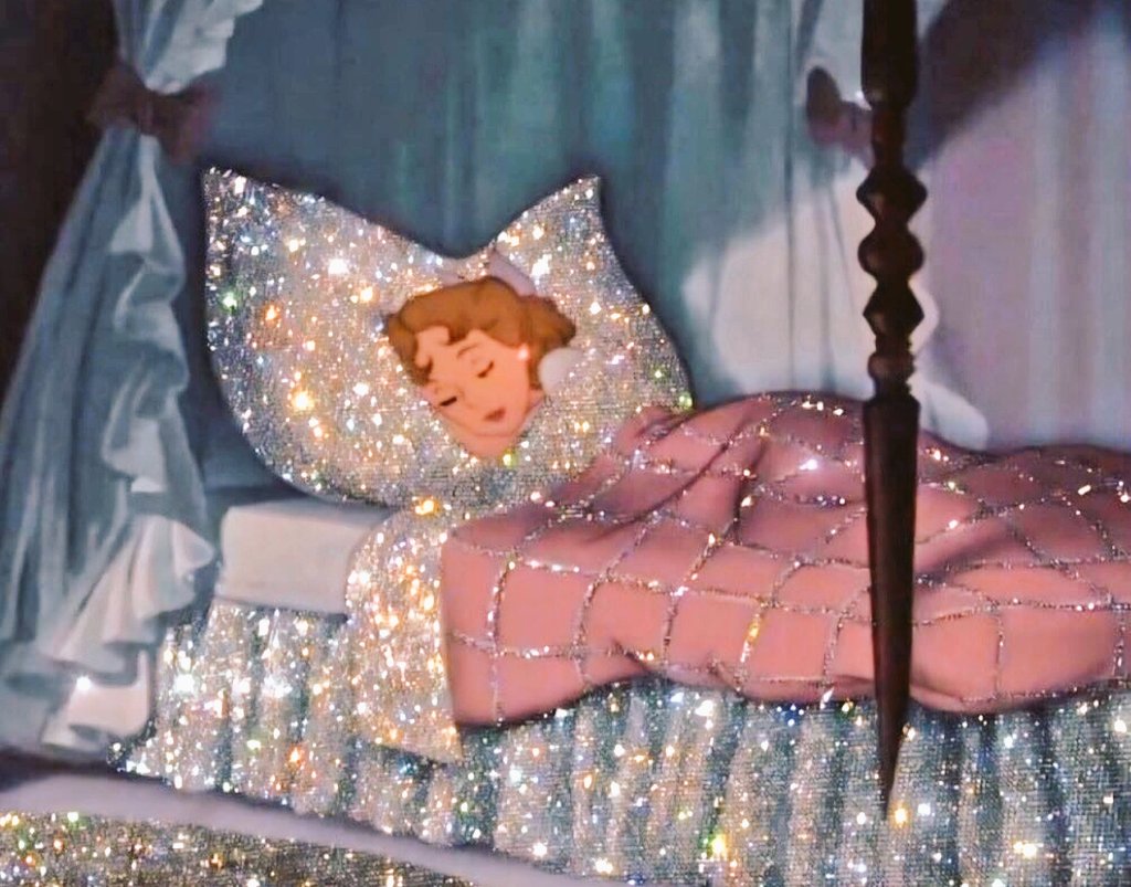 Welcome to #Taurus season!
The zodiac that sleeps like this, knowing nobody can make them spend their money.