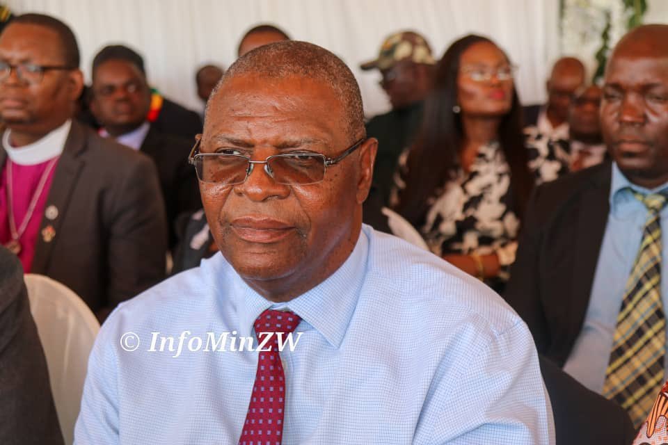 Opposition leaders attended the Independence Day celebrations in Murambinda yesterday… That’s a VERY LONG DISTANCE from Harare & Bulawayo, they were DETERMINED to attend. Here is what you need to know! 1. In years to come, we shall study President @edmnangagwa as the ED…