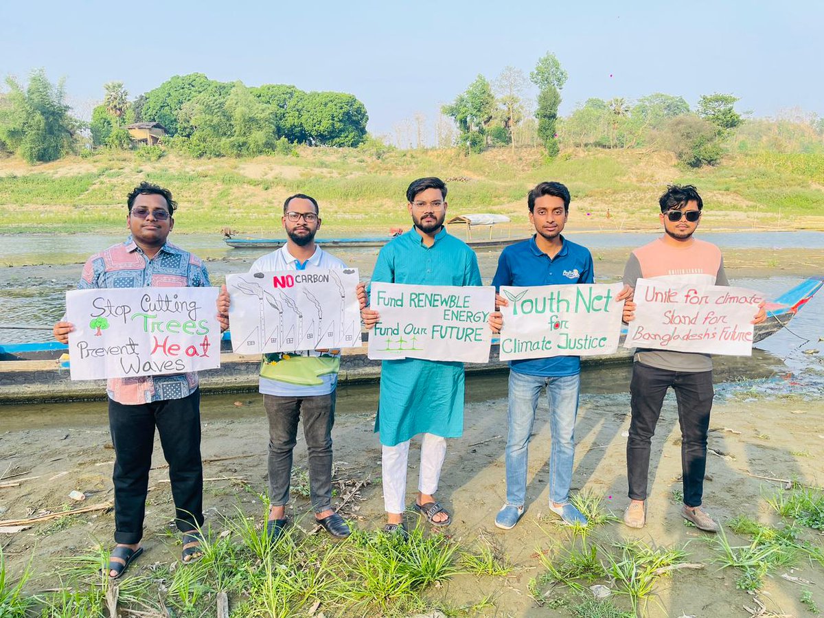 Young climate activists in Bandarban demand a shift to renewable energy and away from fossil fuels.🇧🇩 We voiced urgency for sustainable energy strategies & climate justice. Let's hold governments accountable for a #JustTransition! #ClimateJusticeNow Global Climate Strike 2024