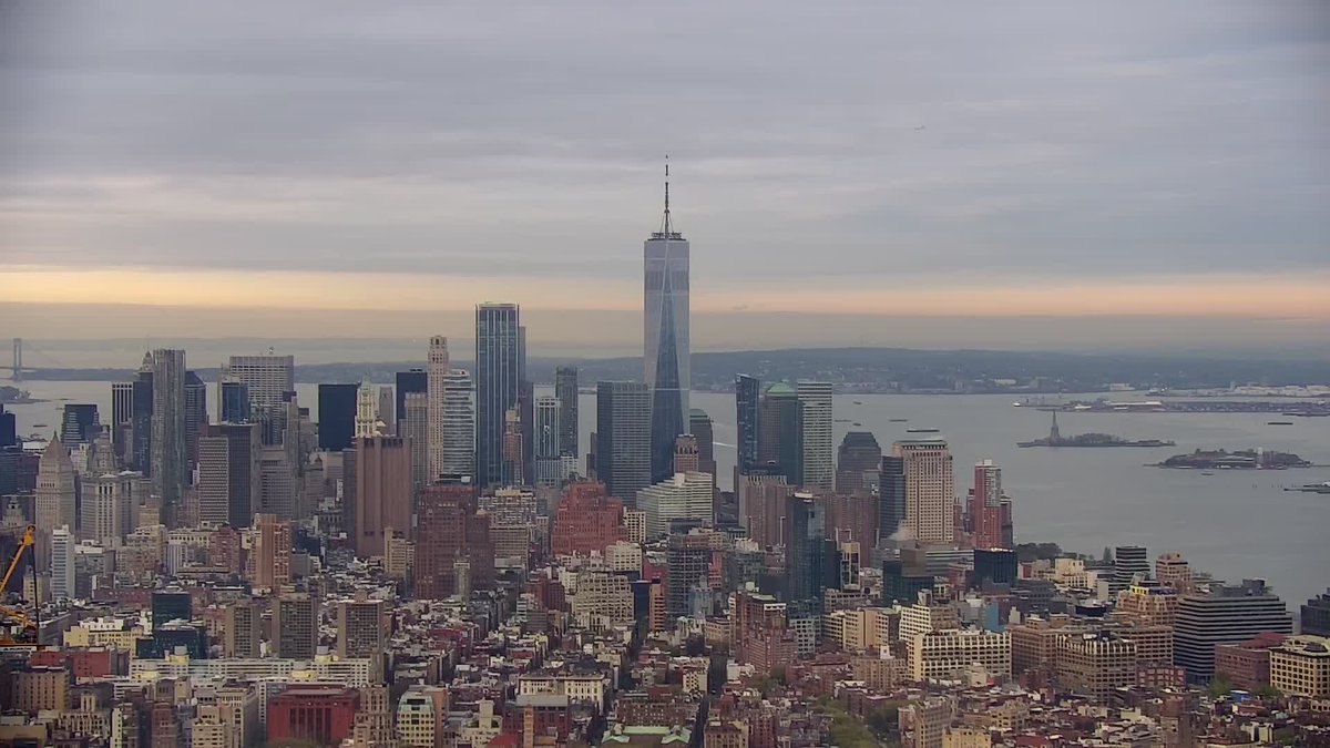 GOOD MORNING 
Sunrise: 6:1p am
Sunset: 7:40 pm
7 am: 47°
Today's High: 56°
Weather: 🌥💧(late N&W)
Wind: ESE 8-16 mph
@ABC7NY