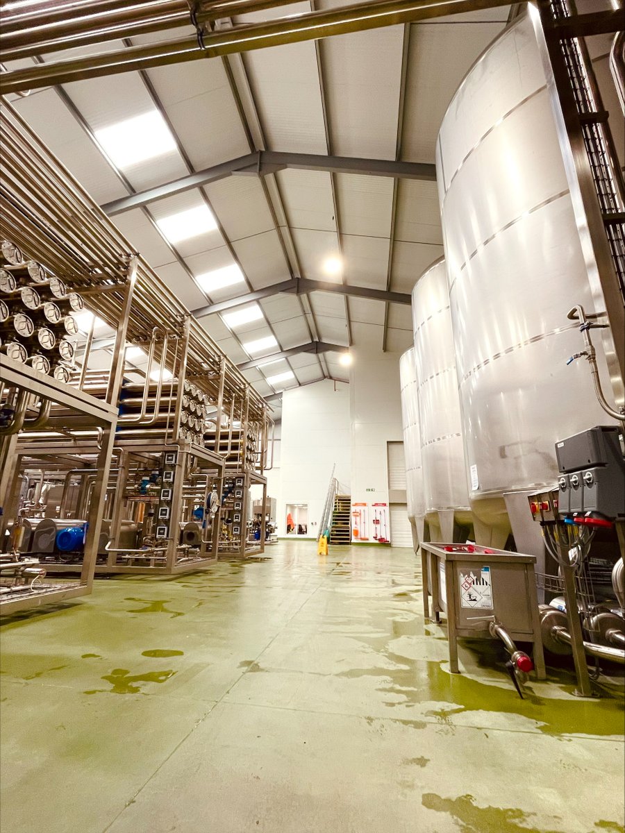 For our low and no meeting this month we were hosted by Bevisol, in Ledbury, who provided us with a tour of their state-of-the-art de-alcoholisation facility using Reverse Osmosis technology, for the production of de-alcoholised or reduced alcohol products. #WSTA #WineAndSpirits