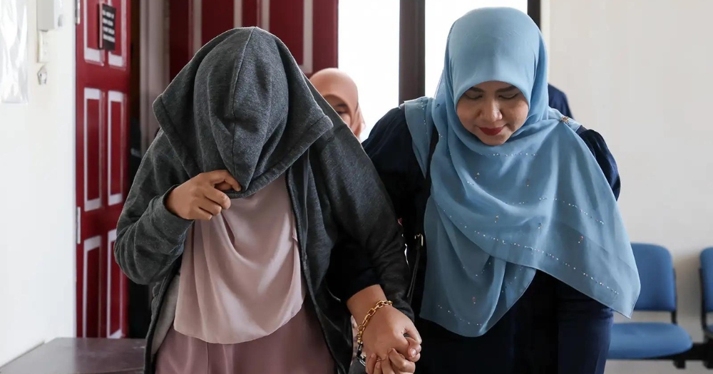 Single mother, 37, sentenced to caning in M'sia for close proximity with man bit.ly/49Rh9mE