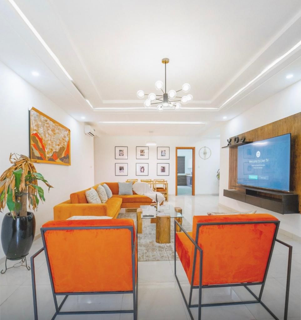 gfirst56's tweet photo. Available for monthly rental. 

A fully furnished 3 bedroom serviced apartment  

Location: Parkland court, Ikate, Lekki, Lagos     

Monthly rate: 1.5M  
Refundable caution fee: 200k 

Amenities:
- 18 hours generator power supply
- Treated water supply
- High profile security https://t.co/4esUjd8d3V