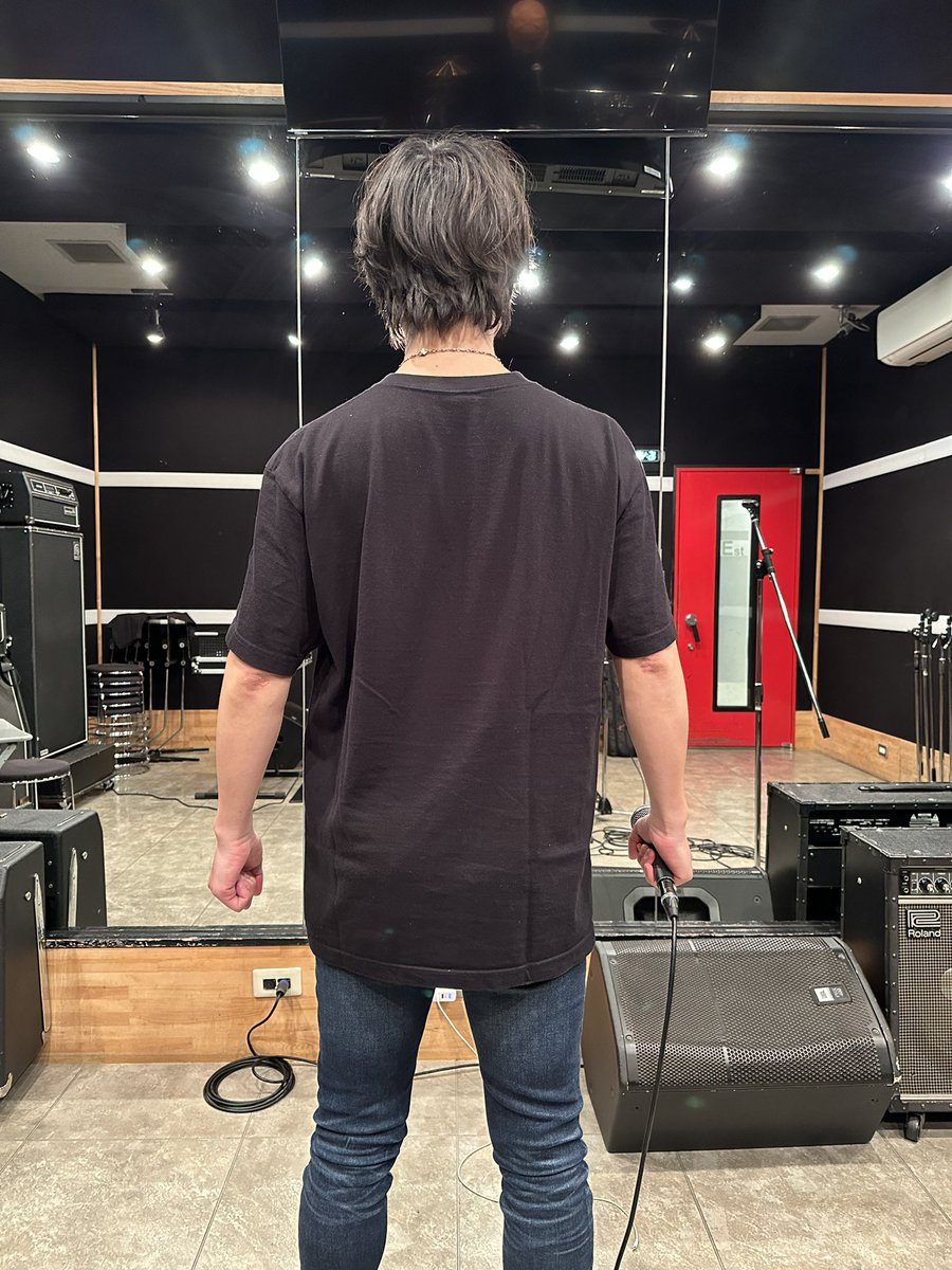 ハジ→ tweet media