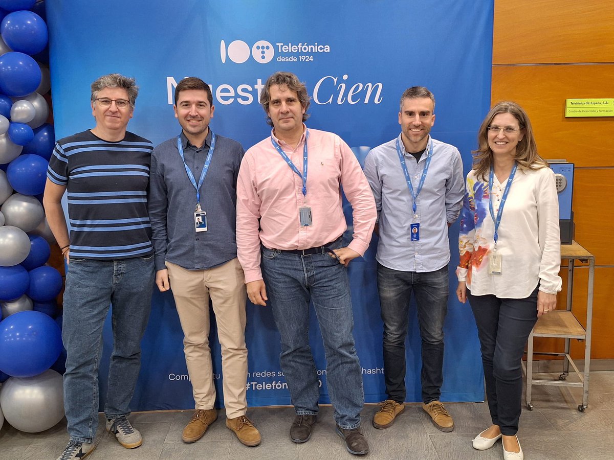 Cumplimos 100 años!!!!! Felicidades a la familia <a href="/Telefonica/">Telefónica</a> #Telefónica100