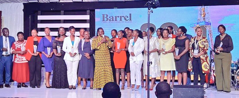 The #oilandgasconvention2024 at Serena Hotel was concluded last night with the 20 Under 40 women in Oil and Gas Awards ceremony. Hon @NankabirwaRS and @PAU_Uganda ED Mr Ernest Rubondo handed over the awards and commended the ladies upon this great achievement. @UgandaChamber