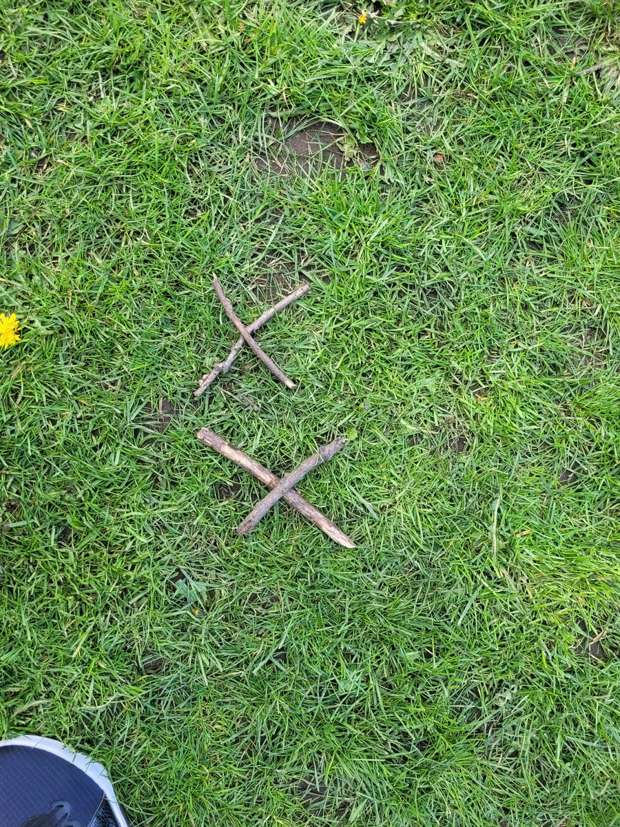 Miss Innes tweet media