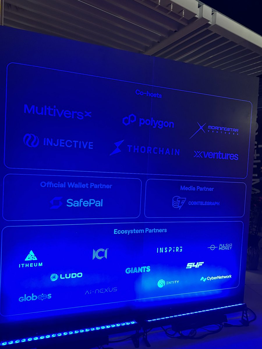 AntonioEnache1's tweet photo. Amazing night with @MultiversX team and community ๐ฅ
Future look amazing ! #sense4fit #multiversx https://t.co/YPLg6kmnRX