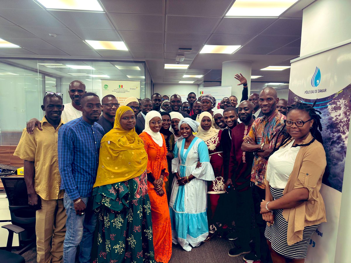 Pôle Eau Dakar tweet media