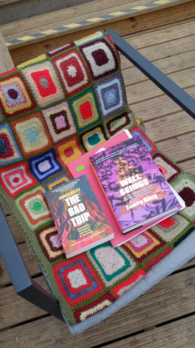 2 of 2) #WellBeings @CambridgePaus last night. Books, notes, quilt, deckchairs: we're ready to go!