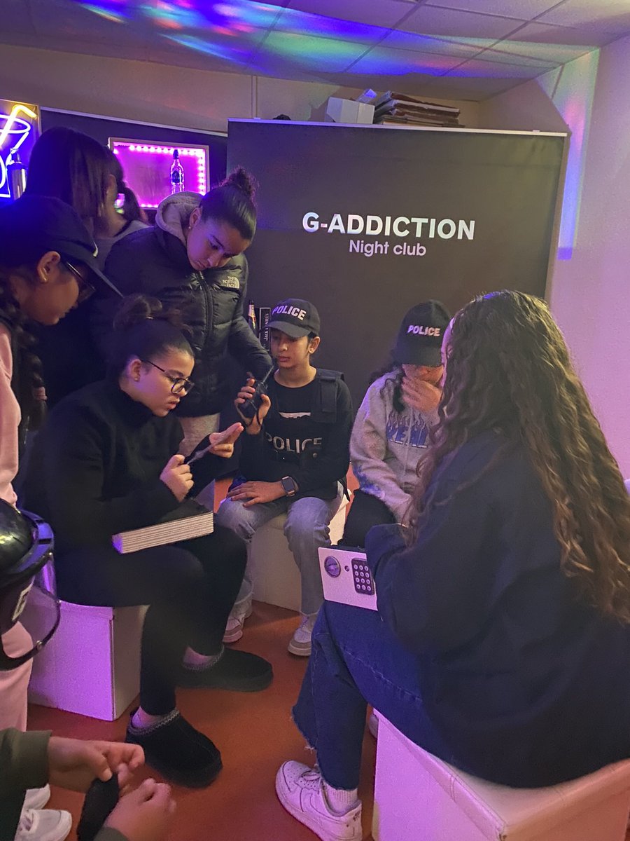 🚲Plus de 300 collégiens sensibilisés à Montpellier avec <a href="/GADDICTIONfr/">G-ADDICTION Jeunesse citoyenne</a> ! 

Ces jeunes utilisateurs de la route voient à travers un outil ludique : l’escape game, les fondamentaux des risques sur la route : le téléphone, la vitesse, la fatigue …. 📞