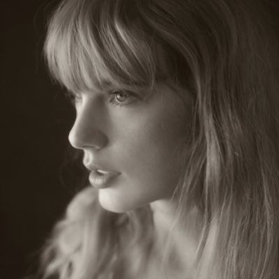 Justaredswiftie's tweet image. #NewProfilePic