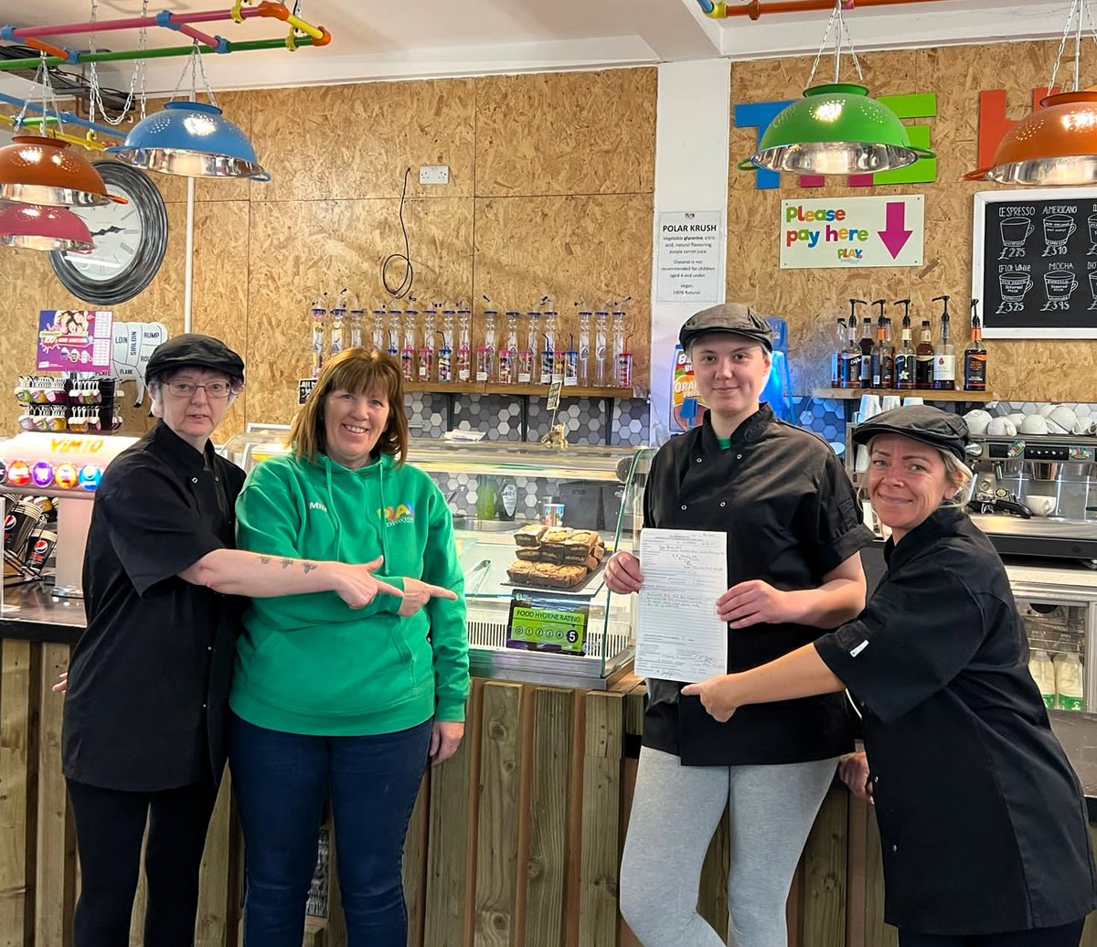 🥳 A big congratulations to Honeypots Café based at Lower Drayton Farm near Penkridge who have recently achieved a food hygiene rating of 5! Very well done to all the team! 👉 Check out the ratings on ratings.food.gov.uk