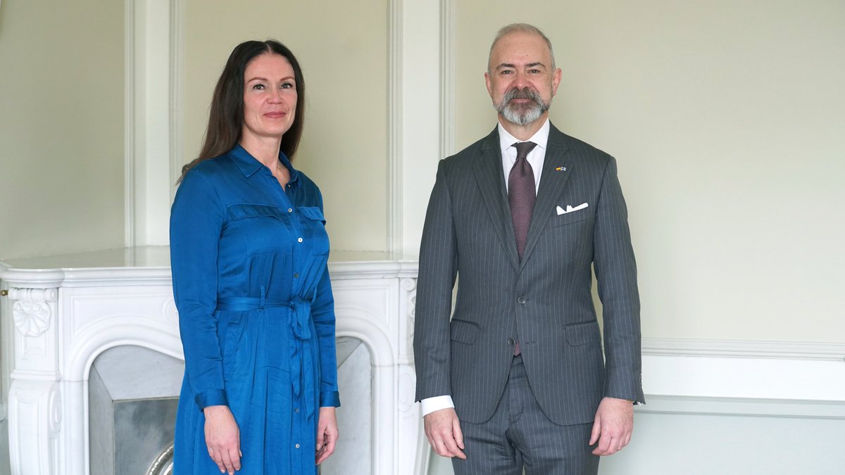 Today minister @LuluRanne met with the Ambassador of Spain to Finland, Fernando Fernández-Arias Minuesa in Helsinki. Thank you for a fruitful exchange on cooperation in the digital sector and more! 🇫🇮🤝🇪🇸 @EmbEspFinlandia