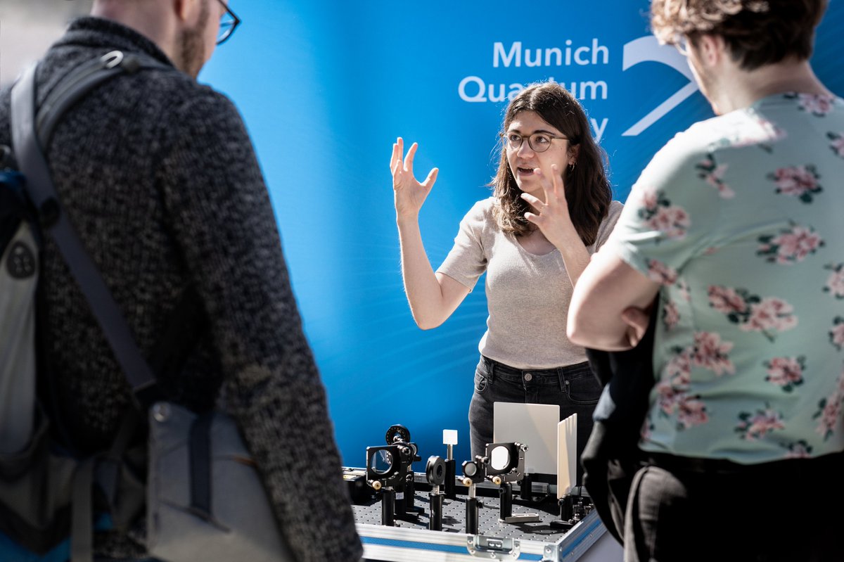 Mark your calendars: on 4 May, we’ll take the quantum eraser experiment out again and will be there at the Open Day of the @badw_muenchen at the Munich Residenz! Find out what else there is to discover here: munich-quantum-valley.de/news-events/ev… #openbadw2024 @LRZ_DE @quantumWMI