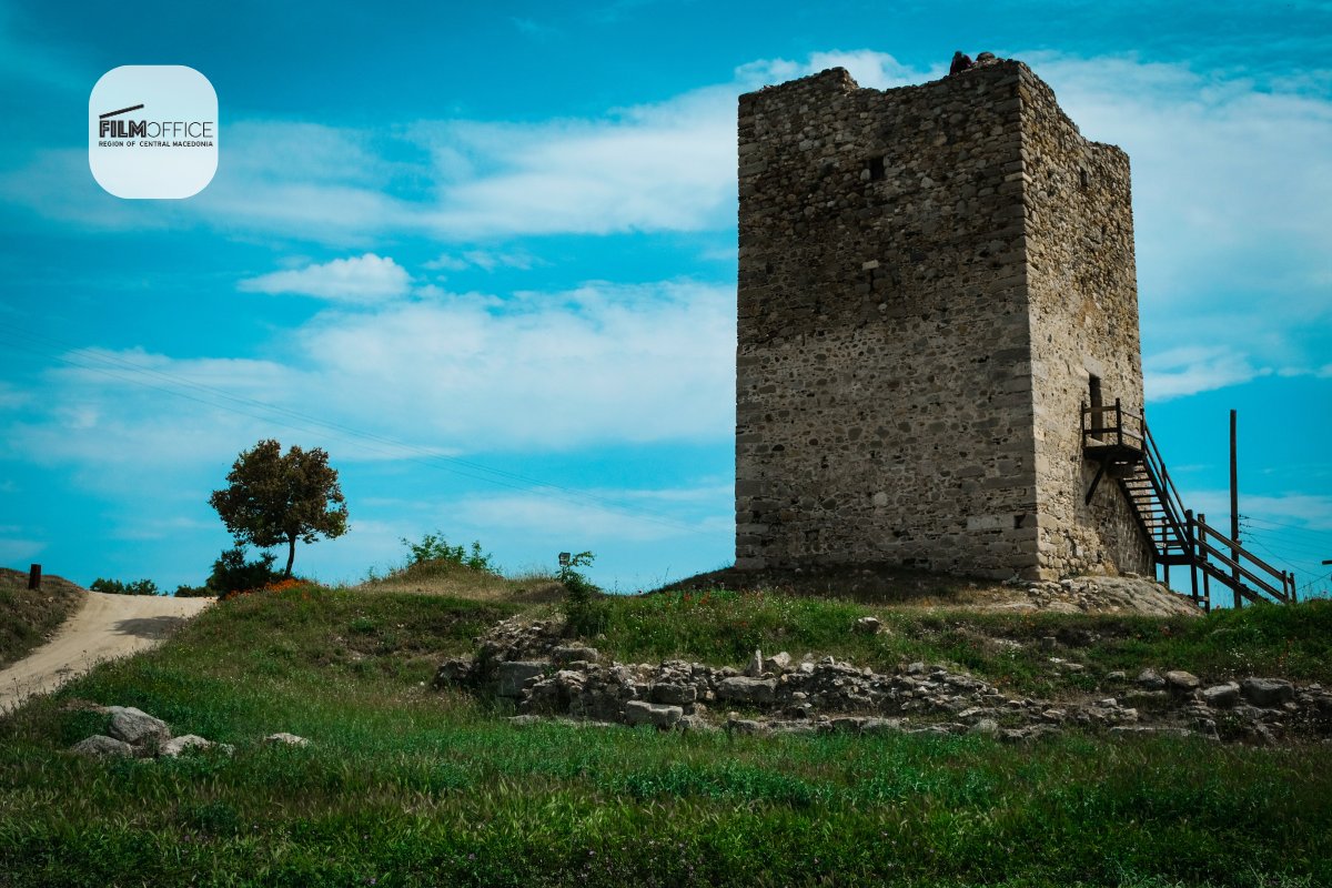 #CastlesnBridges
#KrounaTower #Halkidiki
An amazing #filminglocation in #CentralMacedonia, a place with a #richhistory and a distinct aesthetic value. Explore our #FilmOffice’s #LocationGuide for more unique locations in the “Castles and Bridges” category.  #CulturalHeritage