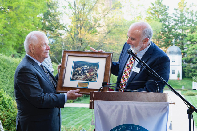 Maryland’s university for the environment honored @SenatorCardin last night with the Reginald V. Truitt Environmental Award for his legacy of environmental leadership. #environment #leader @Univ_System_MD bit.ly/49DFb4p