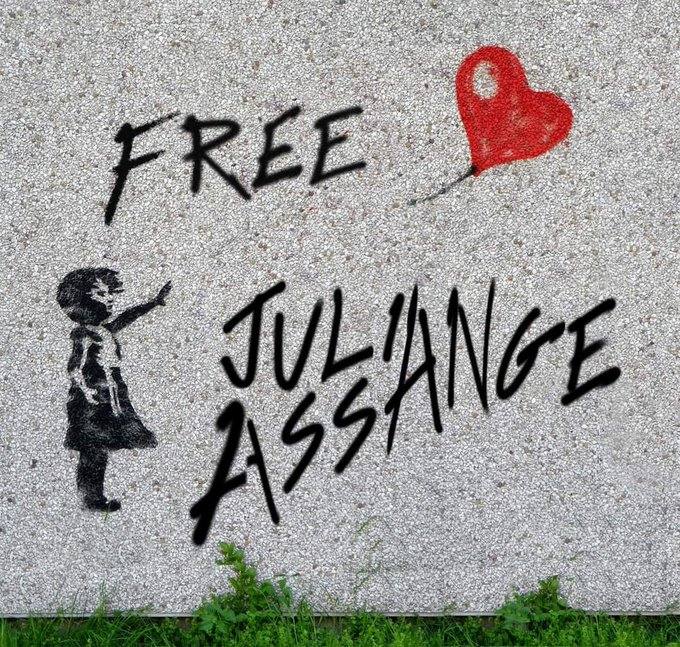 #FreeJulianAssange #FreeAssangeNOW #LetHimGoJoe