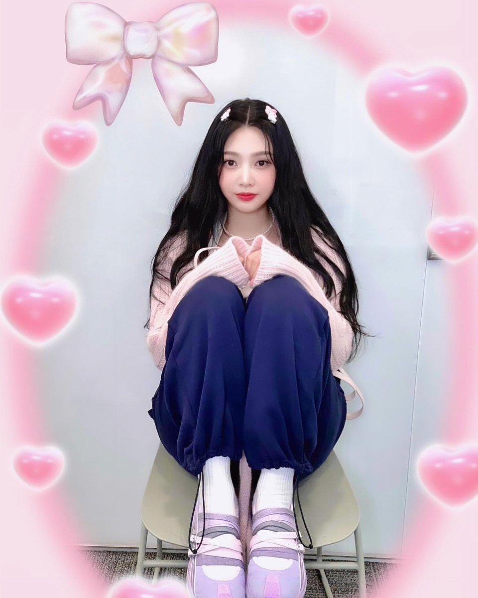 Surround yourself with doll decorations exuding unparalleled elegance, each detail meticulously chosen to evoke a profound sense of opulence and refinement.