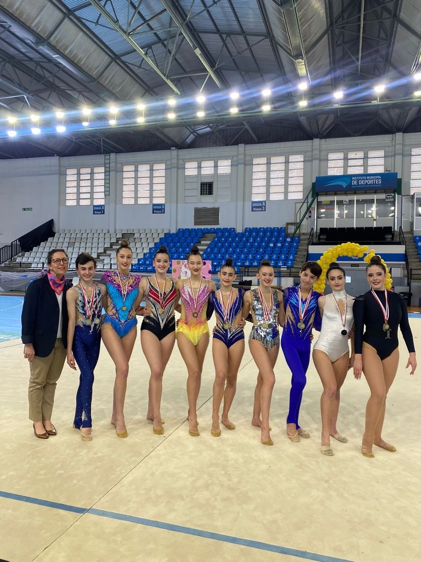iins_es's tweet image. 🔊 #IINS | Gimnasia Rítmica

💪 En el IINS continuamos al lado de deportistas en todas las etapas de su carrera. Celebramos logros y trabajamos por su bienestar en federaciones y clubes. ¡Enhorabuena a quienes siguen este camino con pasión y dedicación! 🏅 

#DeporteEspañol 🌟