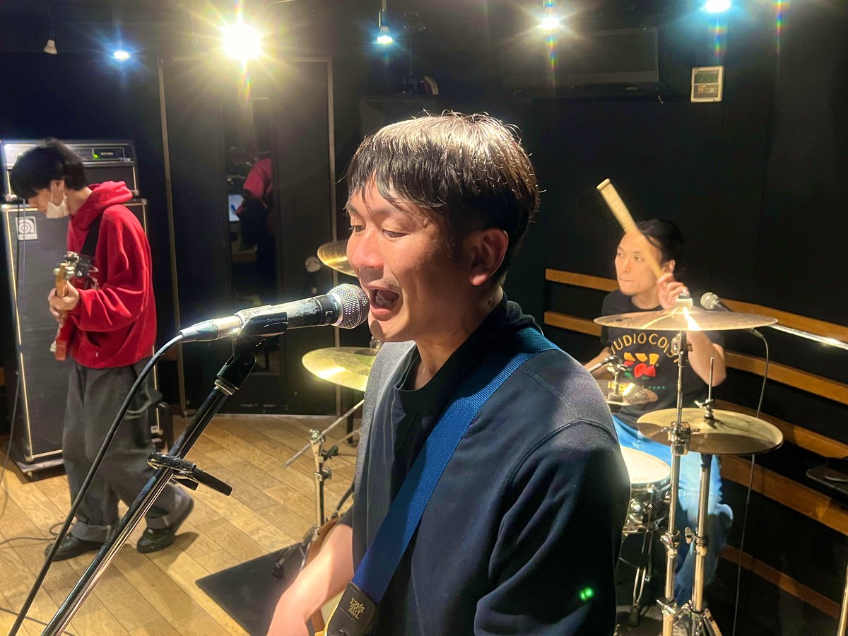 bayz_3's tweet photo. 【LIVE情報】
2024/04/20(sat)
新大久保CLUB Voice @CLUBVoice2002
「ならみちwith同級生企画」
〜トリオdeポン!vol.1〜
気合十分‼️よろしく‼️
🎫はこちら⬇️
https://t.co/Pyb6OPpQvK
#BONBAY #ボンベイ #ならみち #新大久保 https://t.co/jCd0YJErzz