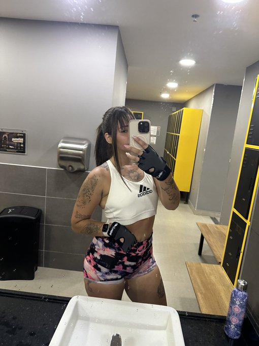 Gym 💪🏽 https://t.co/dhQfReYjZe