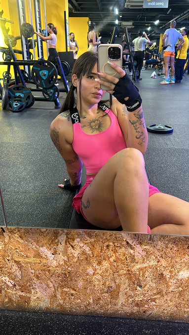 Gym 💪🏽 https://t.co/dhQfReYjZe