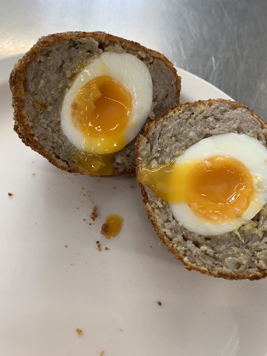 When there’s a few proper nice British sausages that need using….plus eggs….its got to be scotch eggs! Not bad considering I’ve not made them for many years 🥰 @LoveBritishFood #greathospitalfood