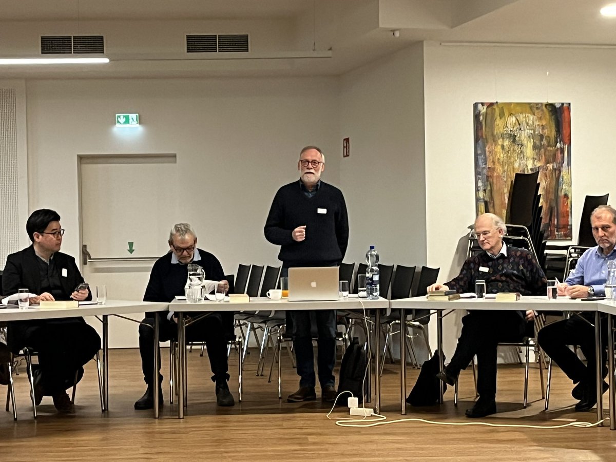 Kurt Vetterli moderating the synod of the ERKWB in Vienna.