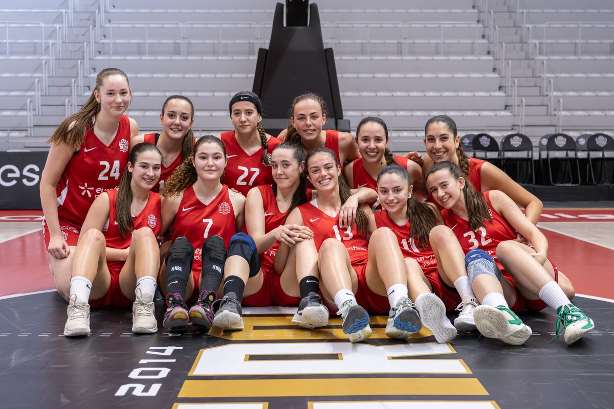 🙌 L'U18 Femení juga aquest cap de setmana la Final a Quatre en categoria Preferent a Martorell! 🔝 

⚔️ Semifinal 🆚 <a href="/uemataro/">U.E. Mataró</a> (dissabte, 12:30h)

Les tres primeres classificades accediran als Campionats d'Espanya. Som-hi Girona! ❤️🤍