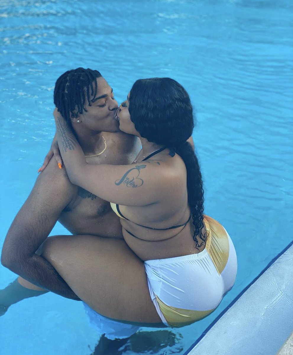 What's stopping you from recreating this with your the love of your life?😹
