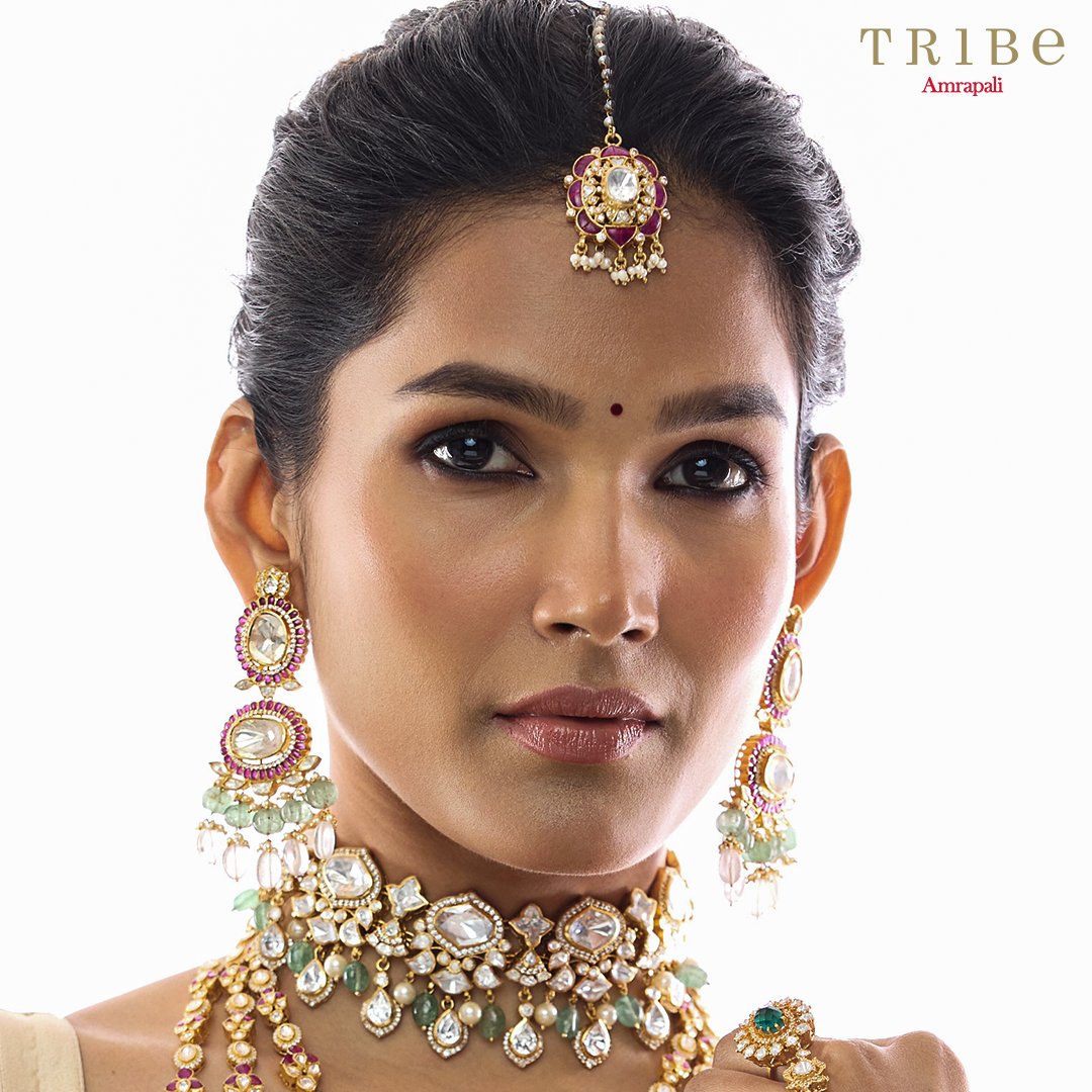 TribeByAmrapali's tweet photo. Get your #vintage fix with the #throwback glamour of the #Navya #Collection. Adorned with pearls and #colourful stones, this #jewellery is all about celebrating tradition with a modern edge.
#Shop now - https://t.co/tVYWLmn4c4
#Earrings #TraditionalCollection #FashionJewelry https://t.co/MONE6WoB3S