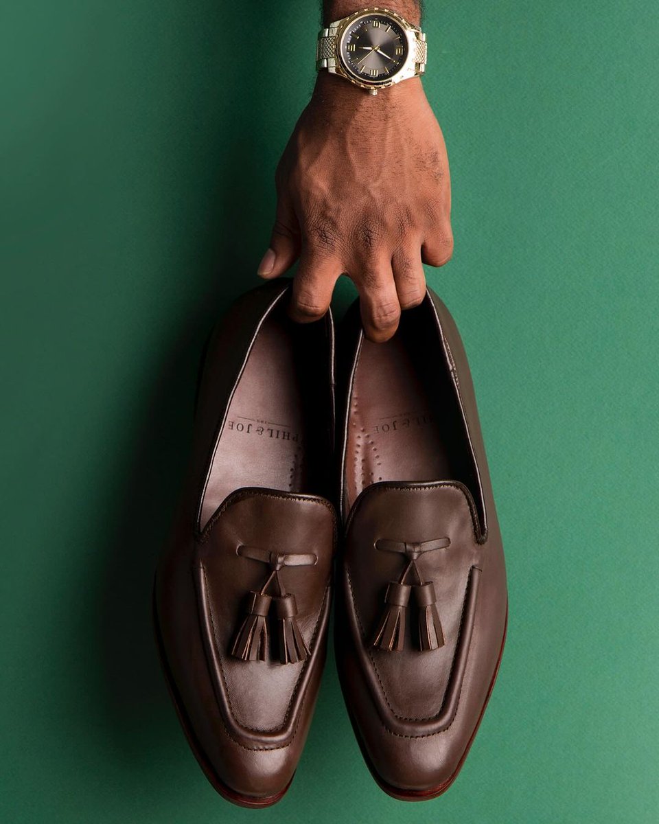 philandjoe233's tweet photo. Words that make your feet happy: Friday, the weekend, Phil &amp; Joe. Cheers to the weekend. https://t.co/OV9ieZJ19q