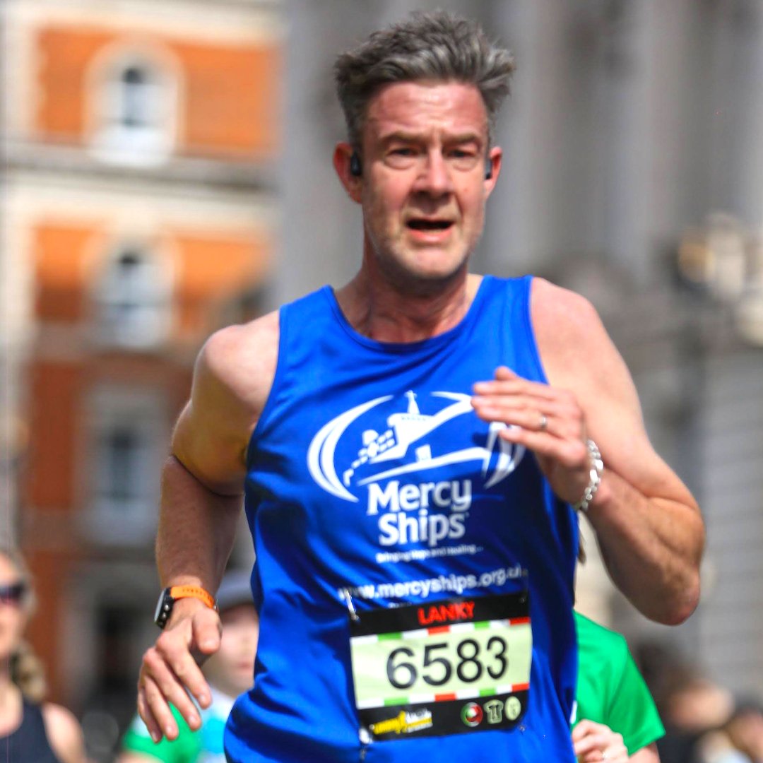 🏃‍♂️🚢 Ian Clark is racing the London Marathon for Mercy Ships! With SSY's support, he's doubling his impact, aiming to raise £4,000 for life-changing surgeries. Let's cheer him on every step of the way! Donate now: justgiving.com/page/mercyship… #LondonMarathon #MercyShips