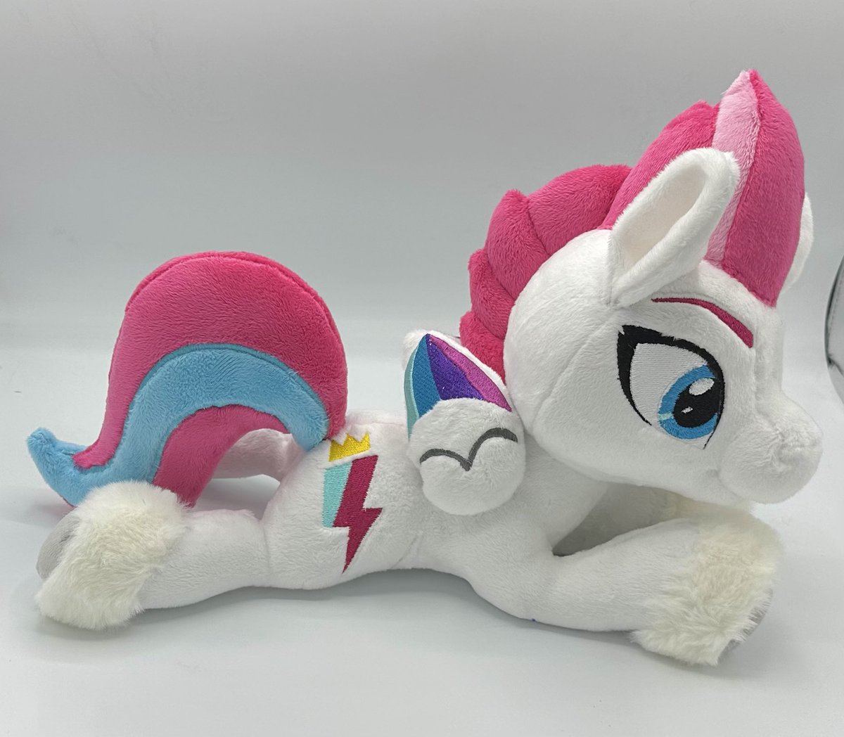 A #zippstorm #mylittlepony #plush I’ve been forgetting to post for MONTHS. I tried a laying pattern with her. I prefer standing for Zipp, but I’m still glad I tried this out! Credit: hibiscus stitch and lilsydesigns